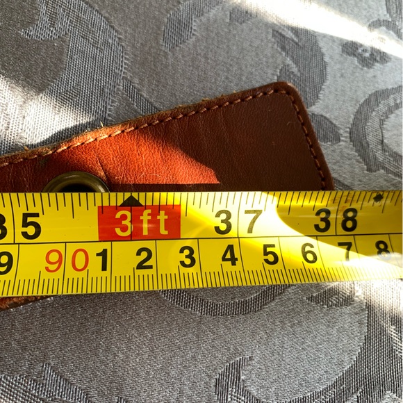 GAP - Picture 6 of 6